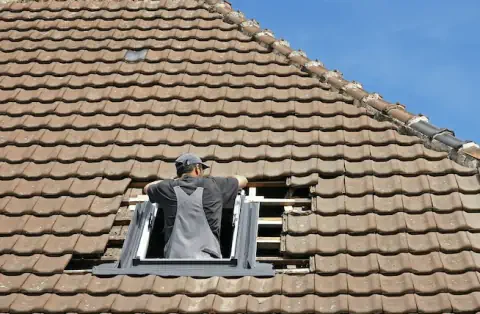 Pose de velux - Fontaine-le-Port